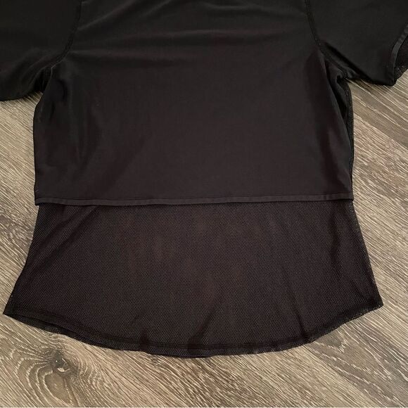 Lululemon Double Layer Short Sleeve Mesh Top - Picture 3 of 9